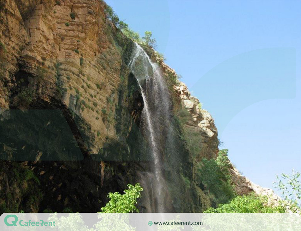 نمای پایین از آبشار بیار
