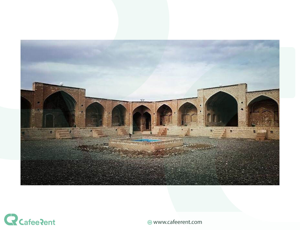 معماری کاروانسرای پاسنگان