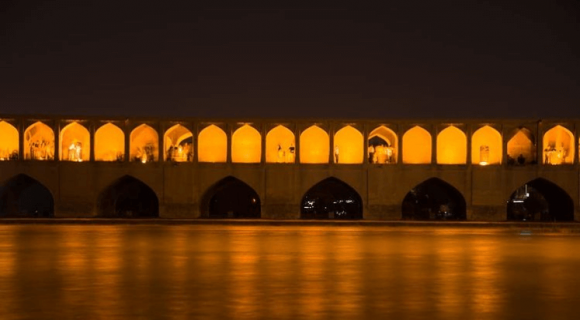 کدام مناطق طبیعی اصفهان برای گردش با خودرو اجاره ای مناسب است؟ کدام مناطق طبیعی اصفهان برای گردش با خودرو اجاره ای مناسب است؟