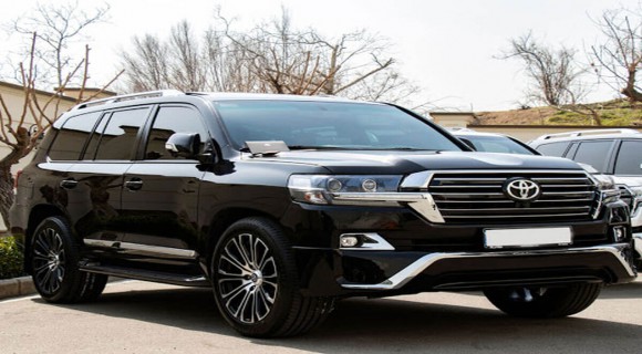 اجاره ماشین شاسی بلند در کافه رنت اجاره ماشین شاسی بلند در کافه رنت