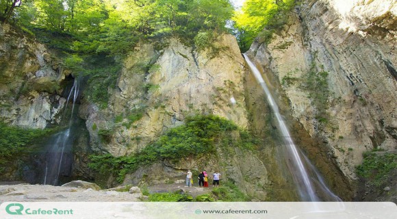 آبشار زیارت کجاست؟